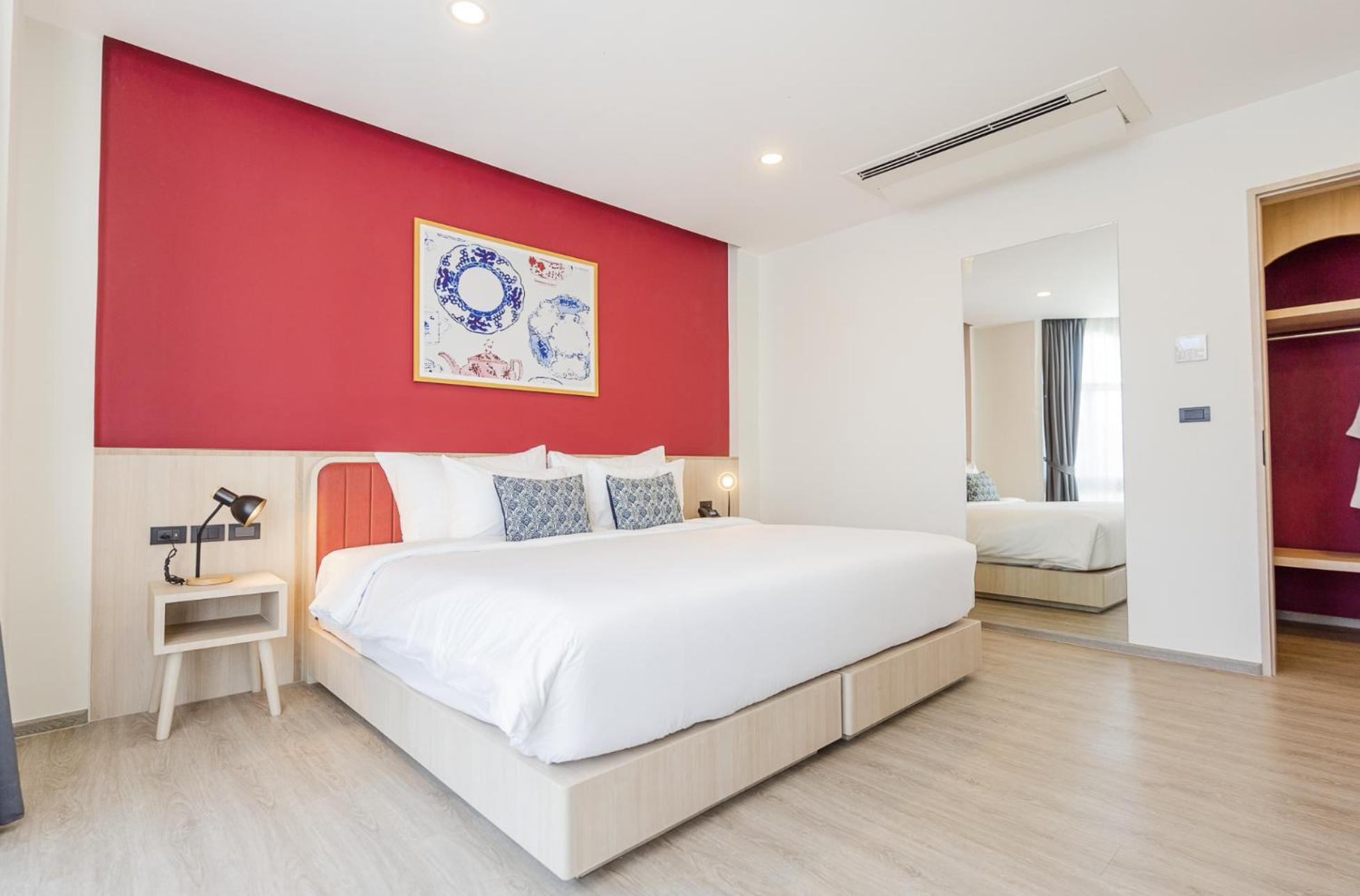 Hotel Midtown Ratsada Phuket Exteriör bild