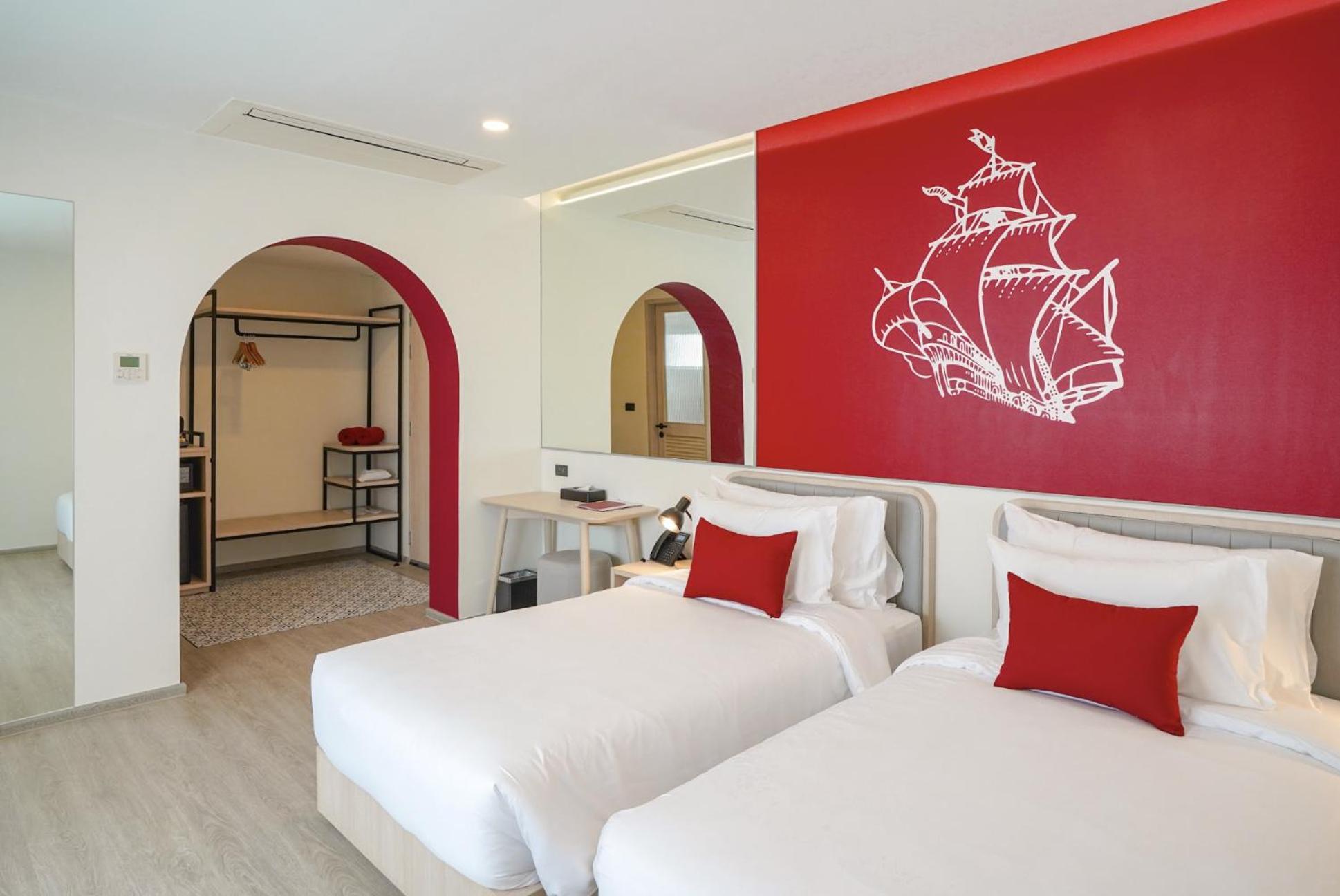 Hotel Midtown Ratsada Phuket Exteriör bild